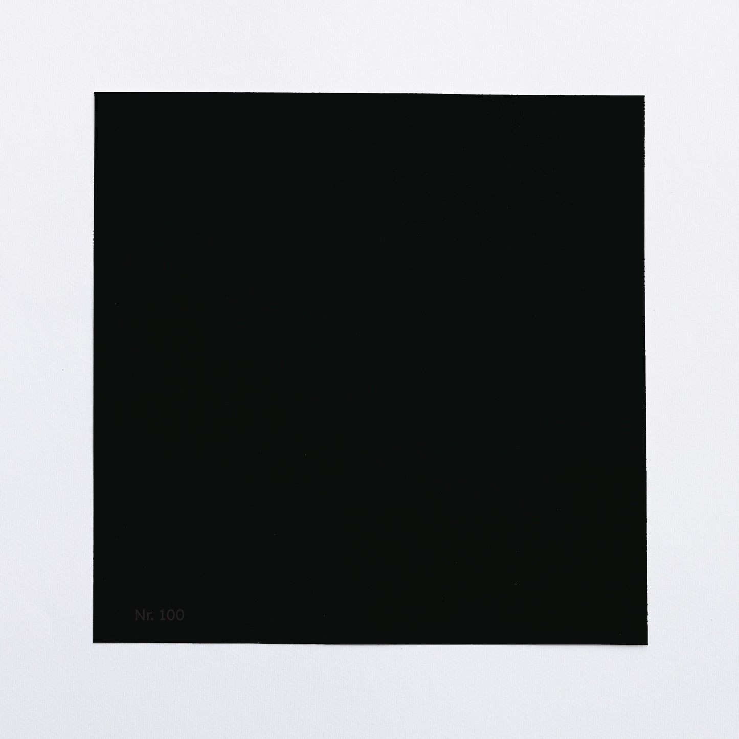 Väggfärg Nr 100. Svärta