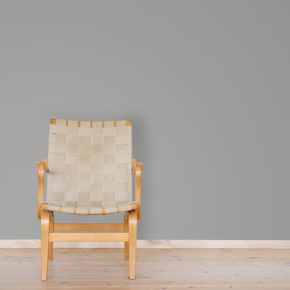 Väggfärg Nr 81. Dovgrå