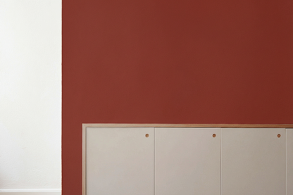 Väggfärg Nr 84. Roströd